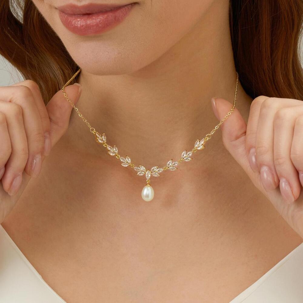 Bridal Freshwater Pearl Necklace & Earrings Set,